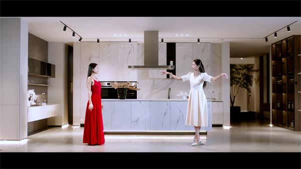 由于爱，，以是爱——这部家居片子的背后是美不堪收